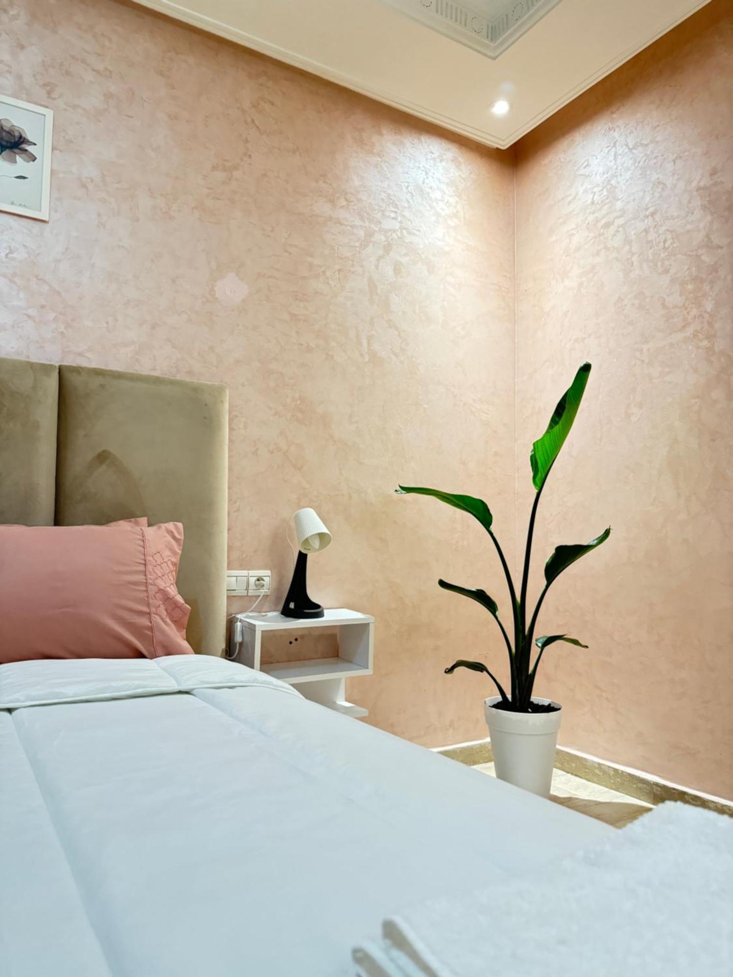 Suitouiss - Agdal 2 - Appartement A 2 Minutes De La Gare De Train Tgv Rabat Exterior photo
