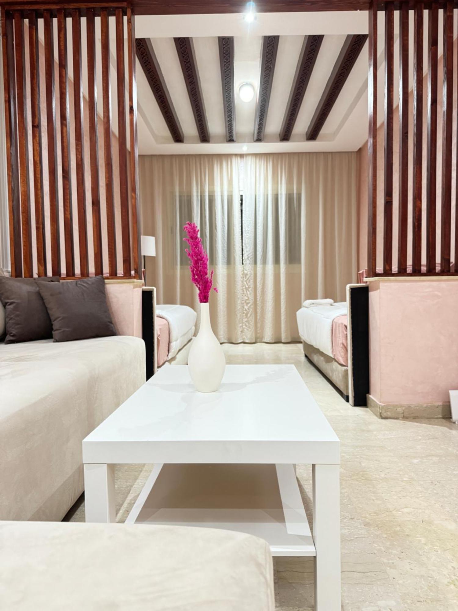 Suitouiss - Agdal 2 - Appartement A 2 Minutes De La Gare De Train Tgv Rabat Exterior photo